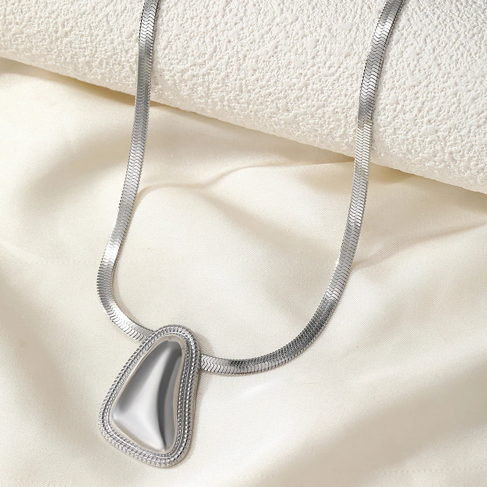 DOTIFI Stainless Steel Geometric Pendant Necklace for Women – Minimalist Retro Classic Fashion Jewellery