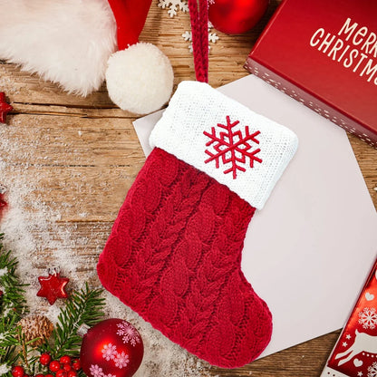 Personalised Knitted Christmas Stocking – A-Z Letter Snowflake Xmas Decoration for Home & Tree