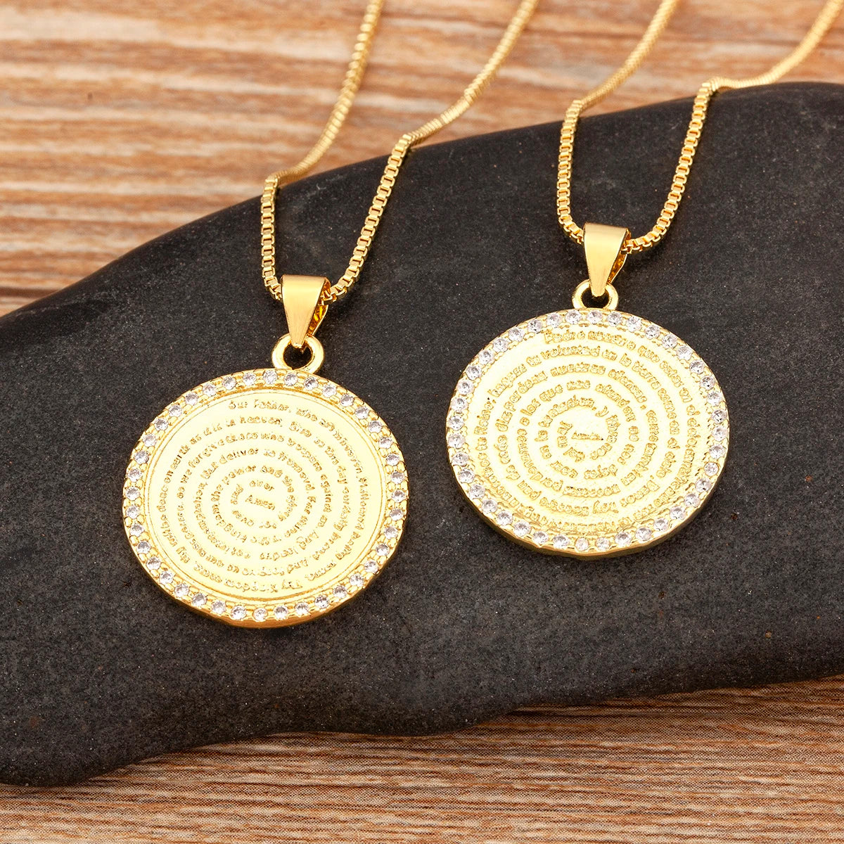 AIBEF S/L Relief Coin Pendant Necklace – Vintage Copper Medallion Design for Women & Men, Fashion Jewelry Gift