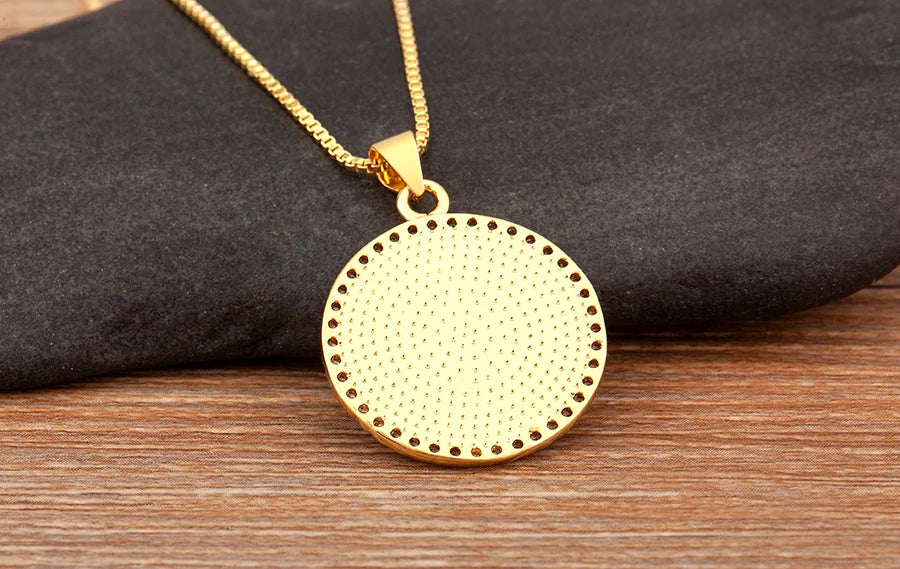 AIBEF S/L Relief Coin Pendant Necklace – Vintage Copper Medallion Design for Women & Men, Fashion Jewelry Gift