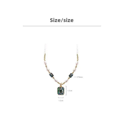 Elegant Niche Women's Light Luxury Pearl Oyster Shell Pendant Necklace Fashionable Horse Hoof Lock Clavicle Chain
