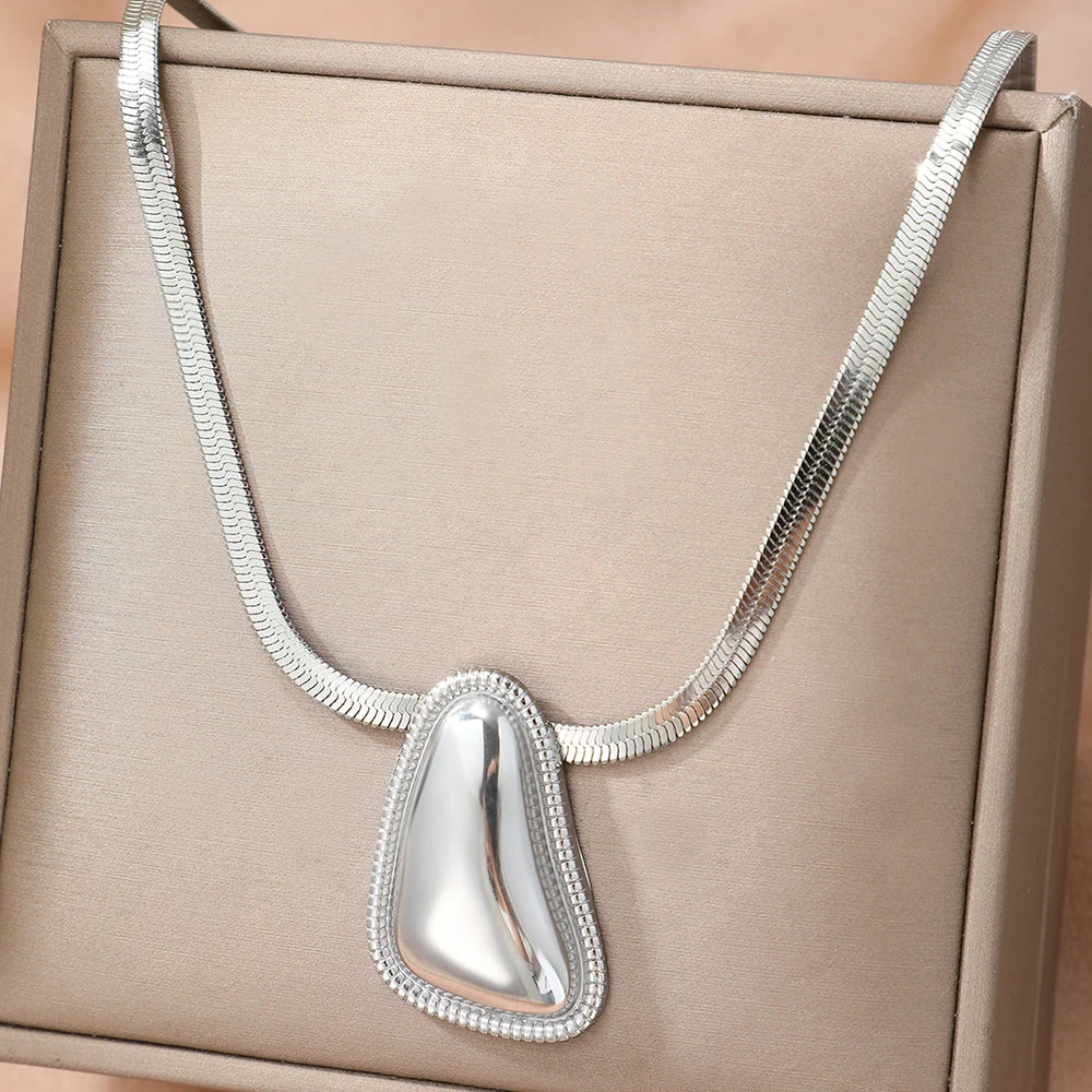 DOTIFI Stainless Steel Geometric Pendant Necklace for Women – Minimalist Retro Classic Fashion Jewellery