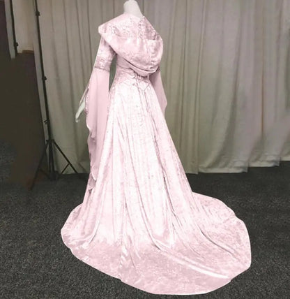Women Deluxe Witch Dress Medieval Costume Vintage Embroidered Renaissance Gothic Hooded Vampire Gown Dress Cosplay
