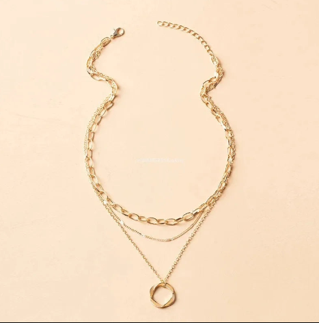 Multilayer Pendant Necklace for Women – Vintage Alloy Circle Star Charm Layered Choker Jewellery